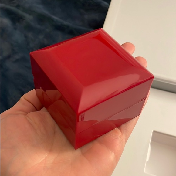 2.56 E VVS1 Emerald cut LAB diamond ring - Picture 9 of 17